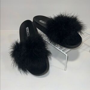 Cape Robbin Black Fluffy Slippers, Women 10,
